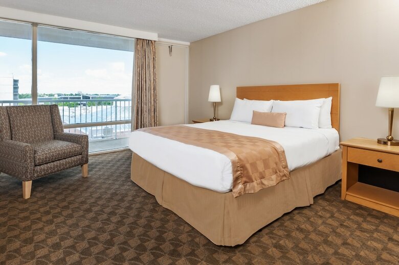 Hotel Edmonton Inn And Conference Centre