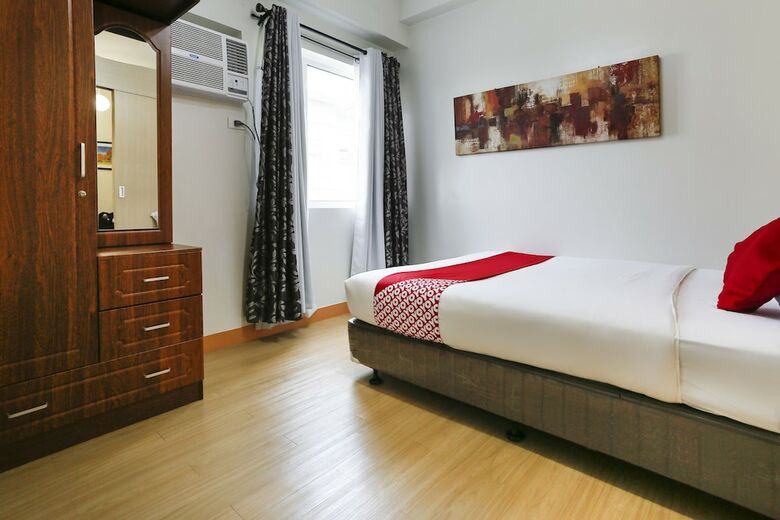 Oyo 467 Trees Residences