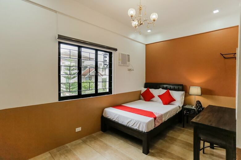 Hotel Oyo 447 Jill's Residences