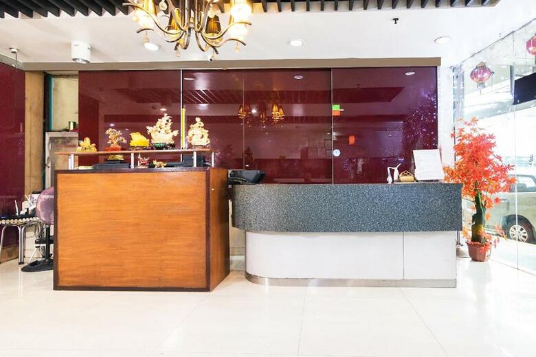 Oyo 416 Lucky Hotel