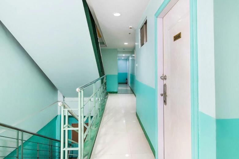 Oyo 416 Lucky Hotel