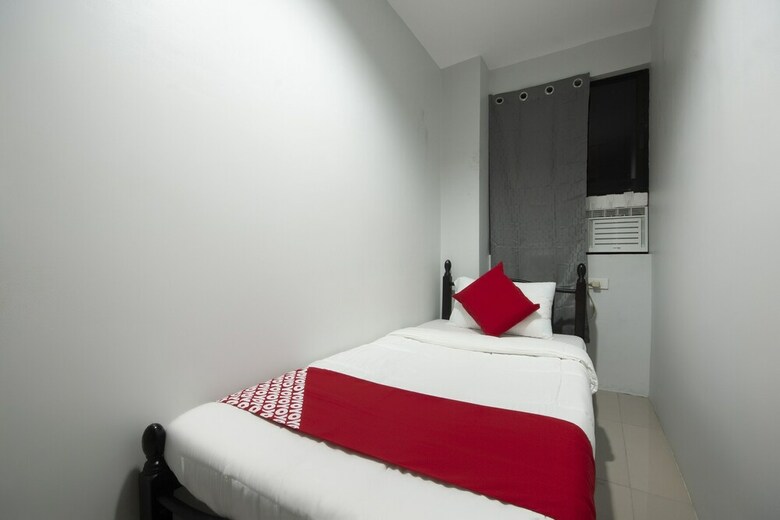 Oyo 476 Hedda Hotel