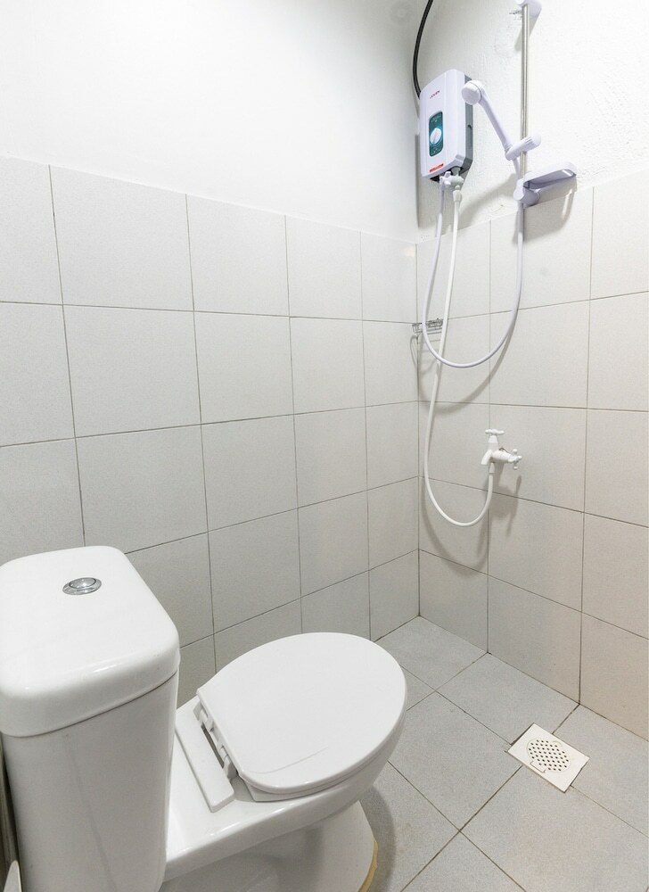 Oyo 476 Hedda Hotel