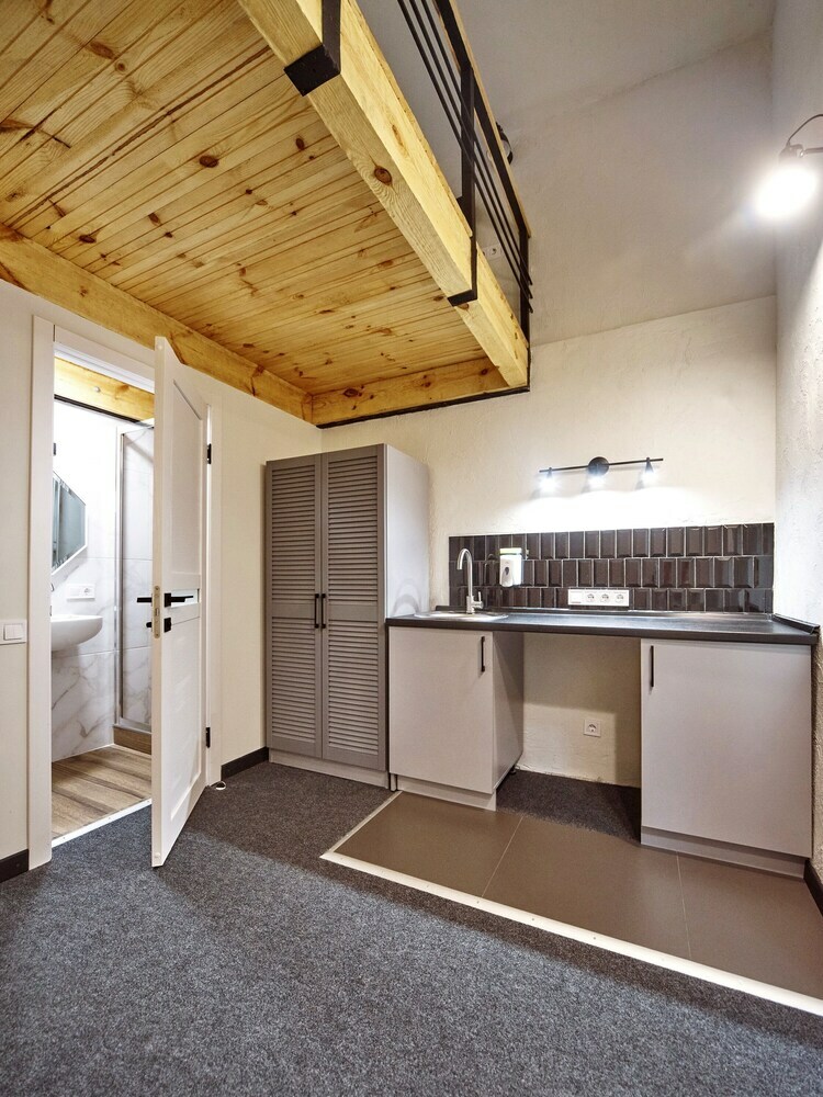 Aparthotel Mezzanine White