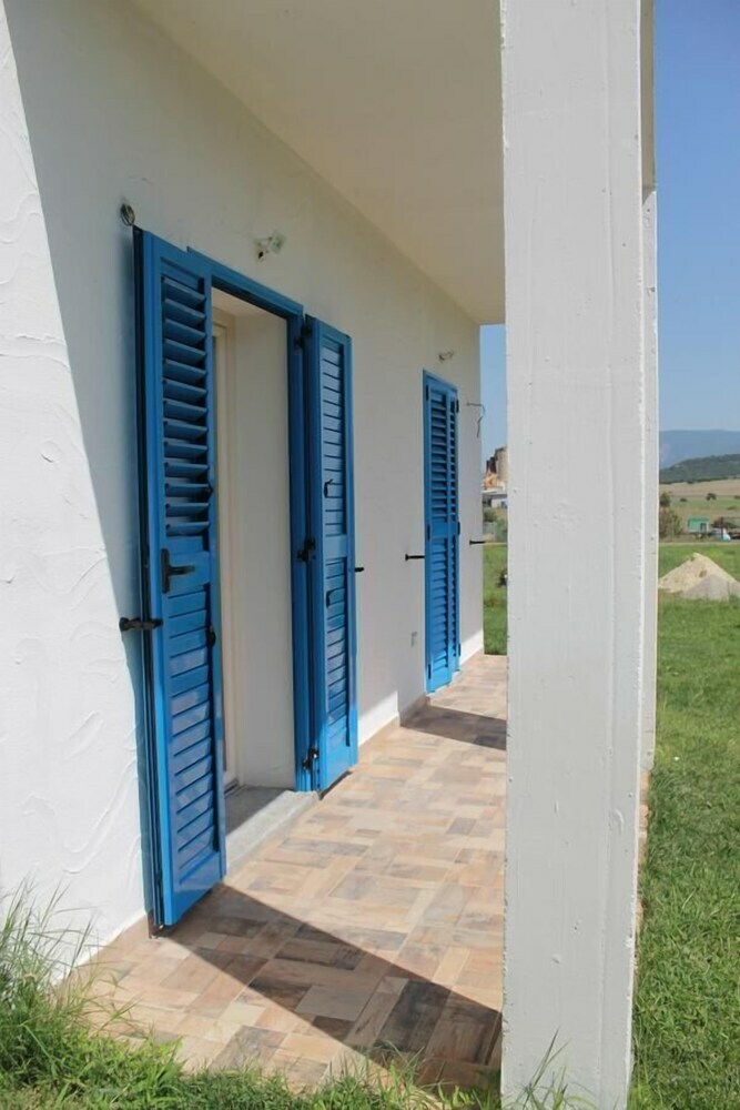 Bed & Breakfast S'olivariu Village