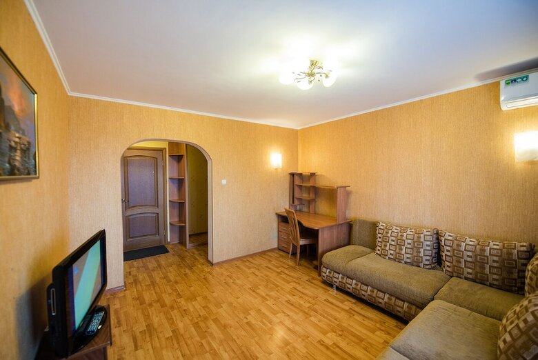 Apartment On Bestuzheva 15a