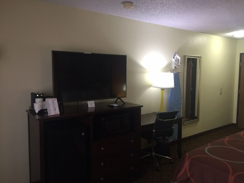 Motel Super 8 By Wyndham Emporia
