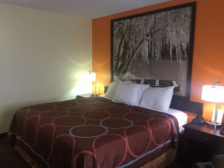 Motel Super 8 By Wyndham Emporia