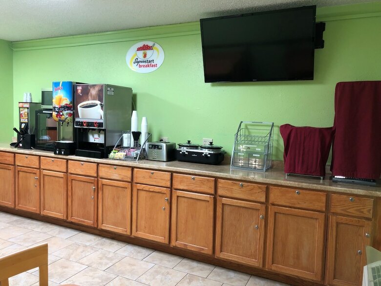 Motel Super 8 By Wyndham Emporia