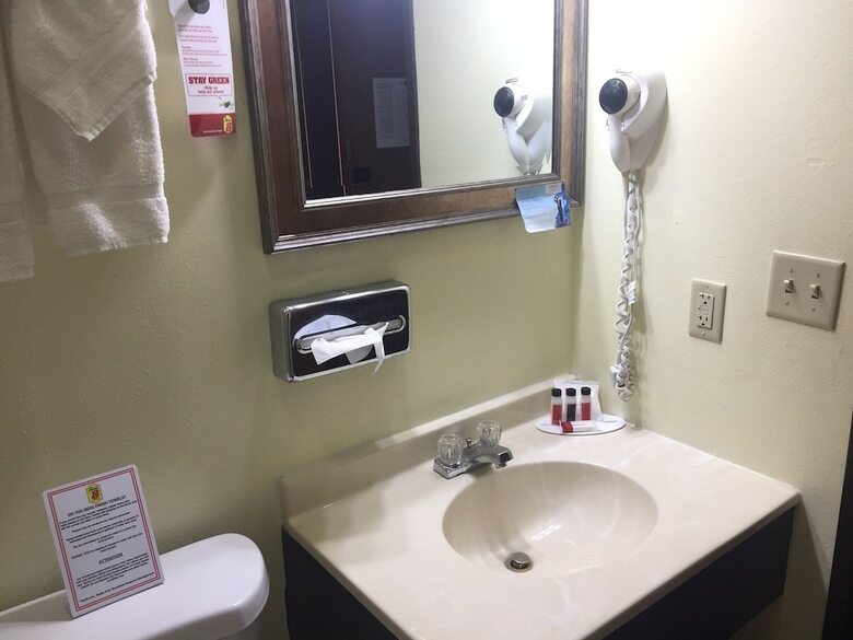 Motel Super 8 By Wyndham Emporia