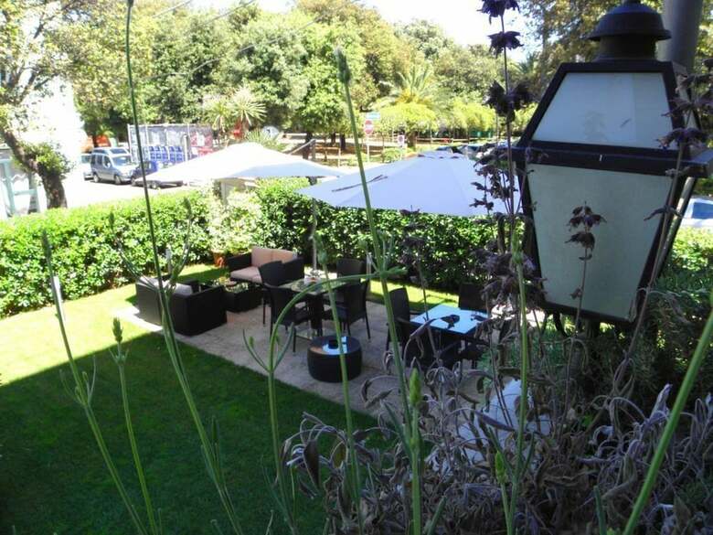 Hotel Tirreno Beachfront Apartments