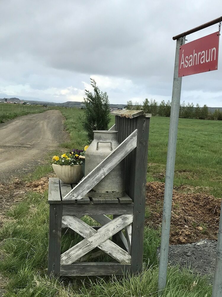 Hotel �sahraun Guesthouse