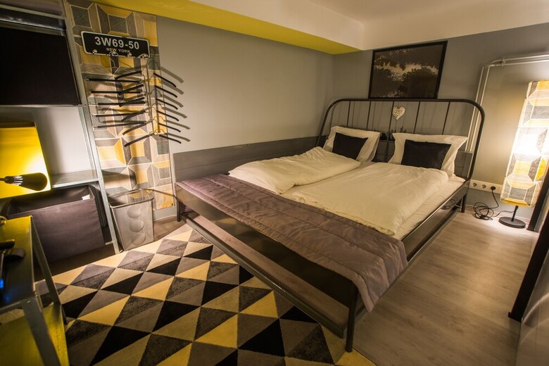 Kertesz 27 Apartment I.