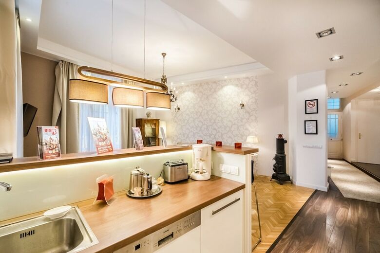 Magas 5 Apartment