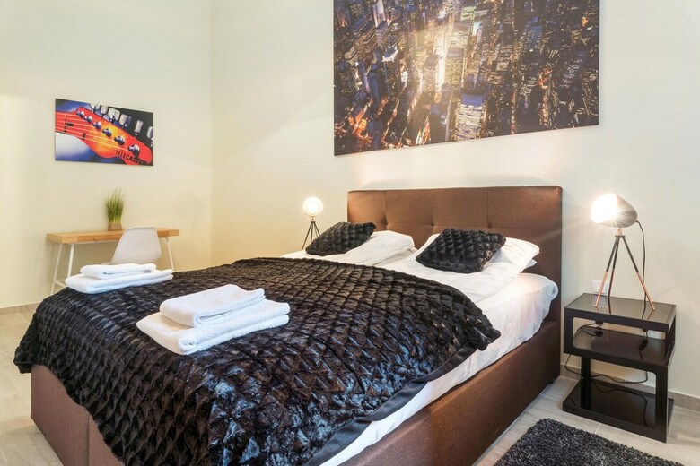 Kazinczy 11 Apartment