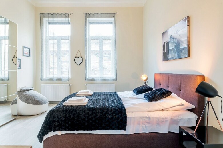 Kazinczy 11 Apartment