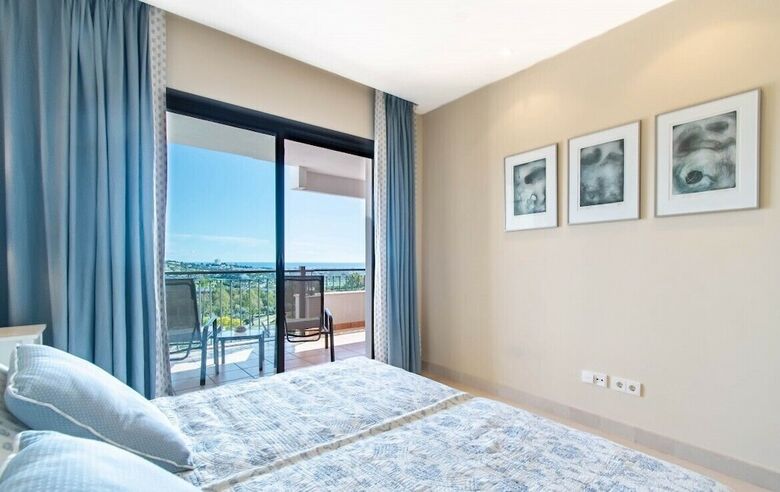 Apartamentos La Quinta Suites Golf