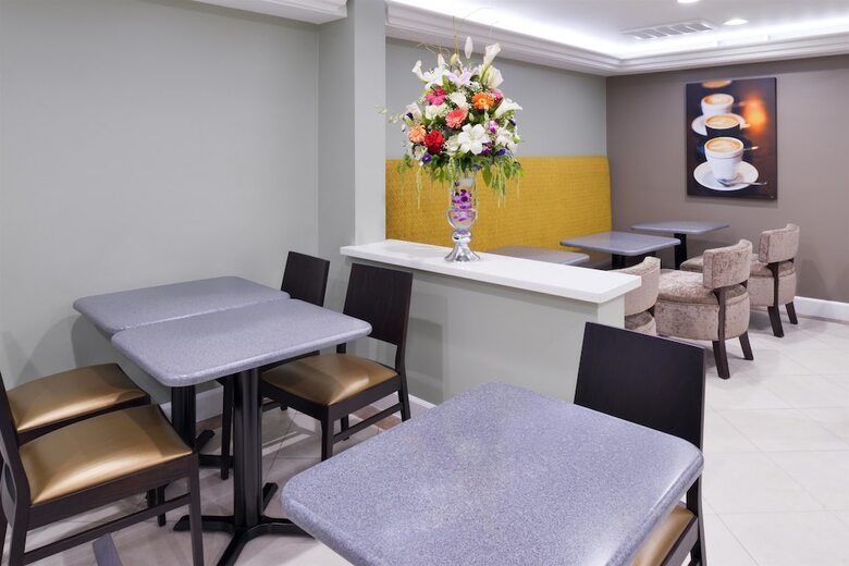 Best Western Plus La Mid Town Hotel