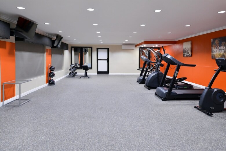 Best Western Plus La Mid Town Hotel