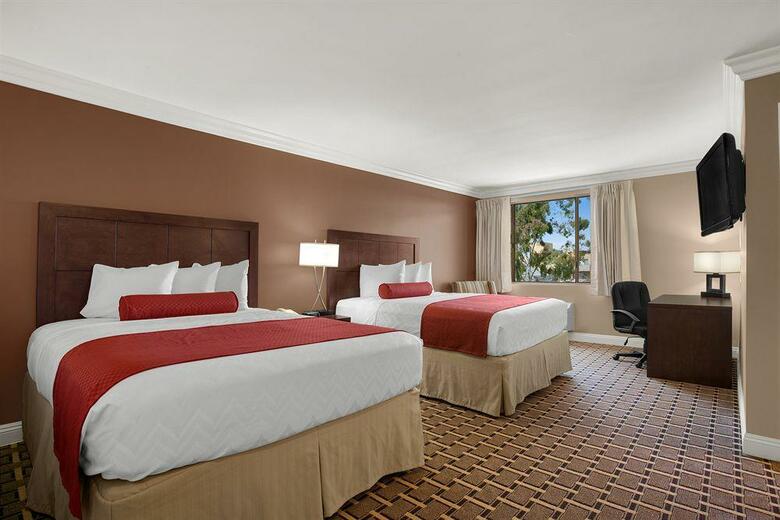 Best Western Plus La Mid Town Hotel