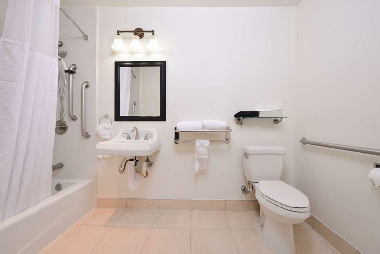 Best Western Plus La Mid Town Hotel