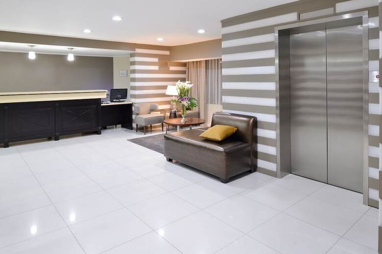 Best Western Plus La Mid Town Hotel