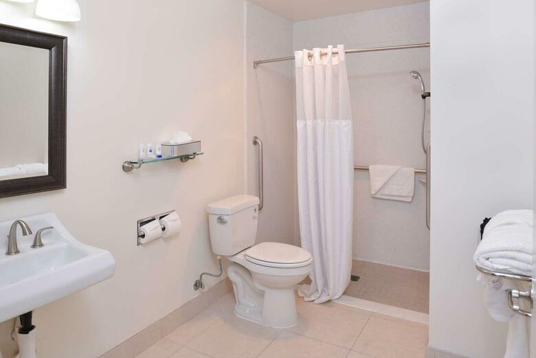 Best Western Plus La Mid Town Hotel
