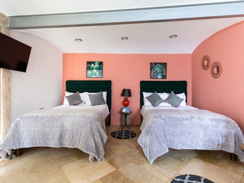 Hotel Collection O Coyota House