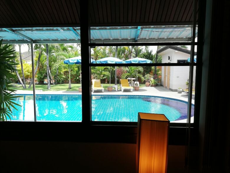 Hotel Lonops Paradise