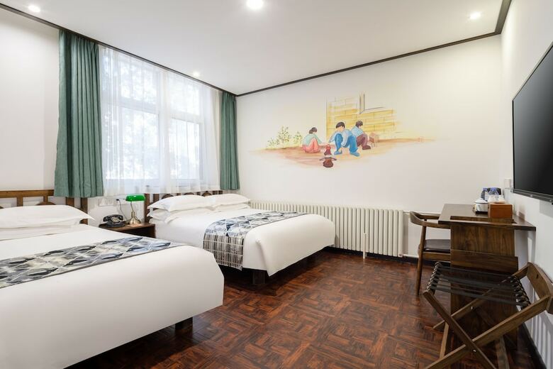 Nostalgia Hotel Temple Of The Earth