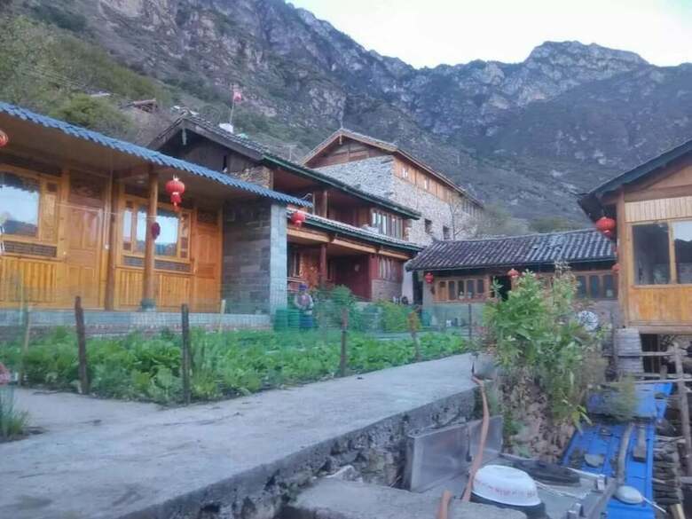 Hostal Ancient Road Youth Hostel