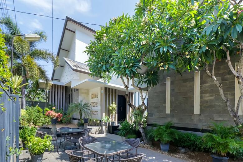Hotel Oyo 2035 Arabella Bali