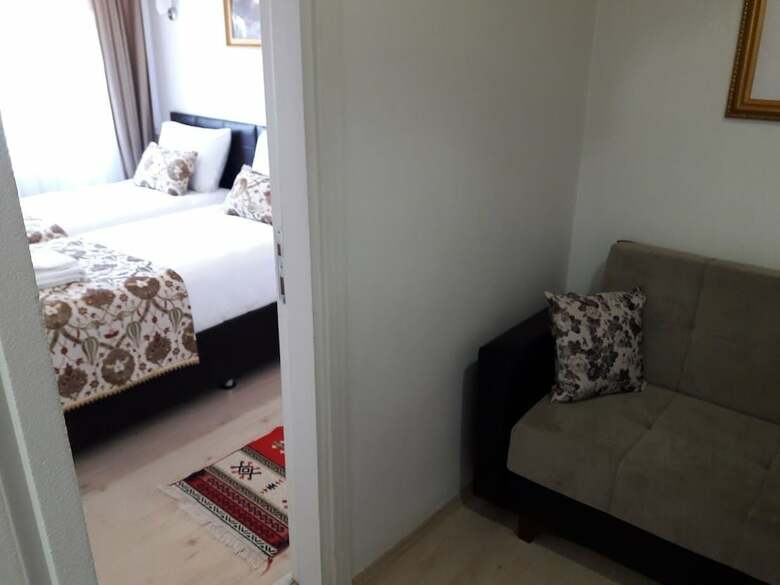 Golden Life Apart Otel