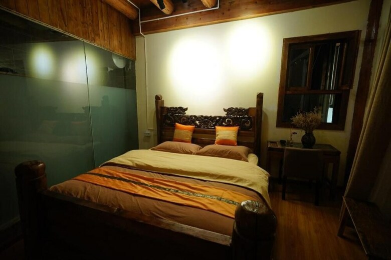 Hotel Jha Lam Gang Inn