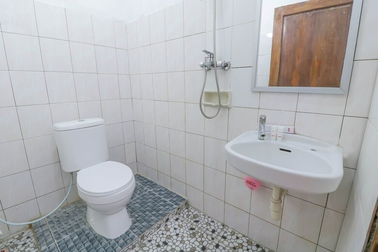 Hostal Oyo 1514 Rara Inn