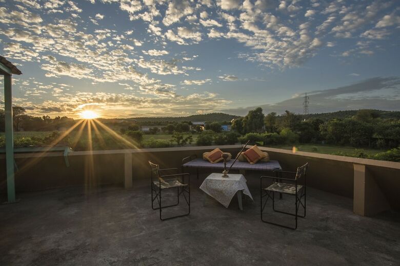 Hotel Girisadan Farmstay By Vista Rooms