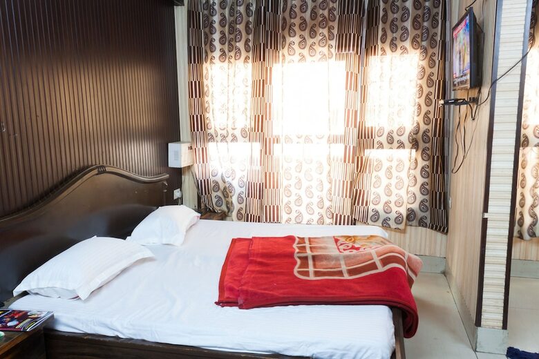 Bed & Breakfast Hotel Yatri Niwas