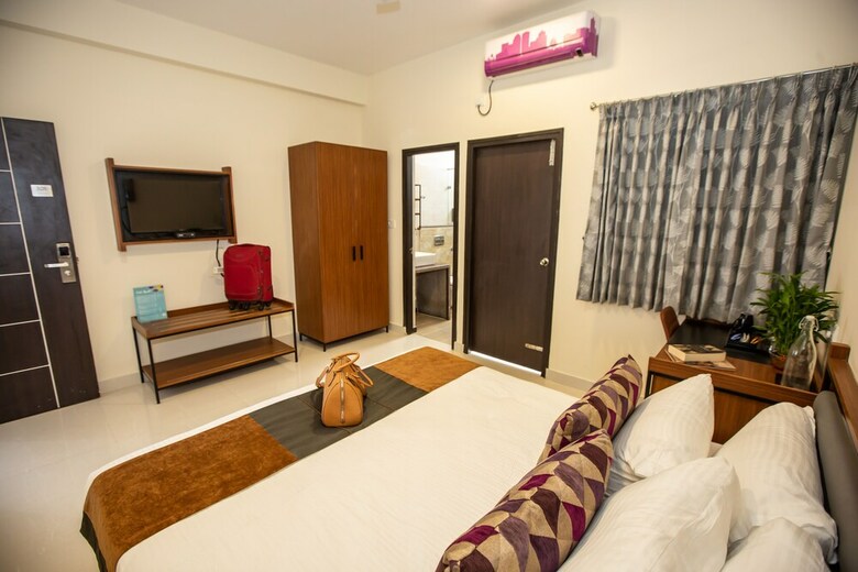 Hotel Purple Cloud Urban