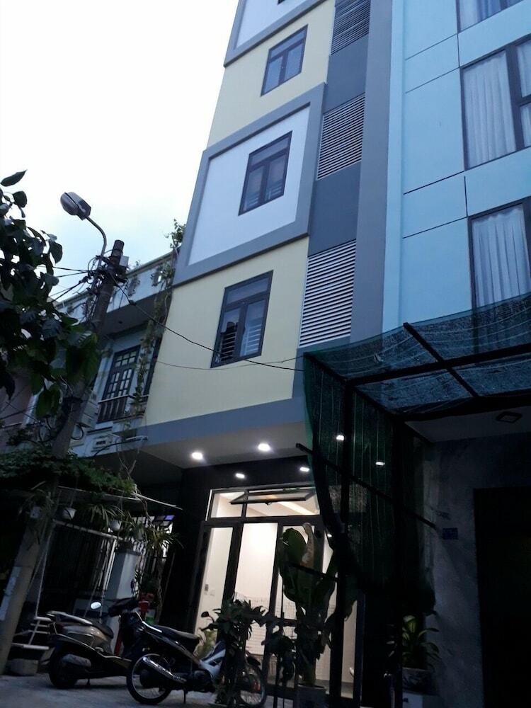 The Mark Apartments