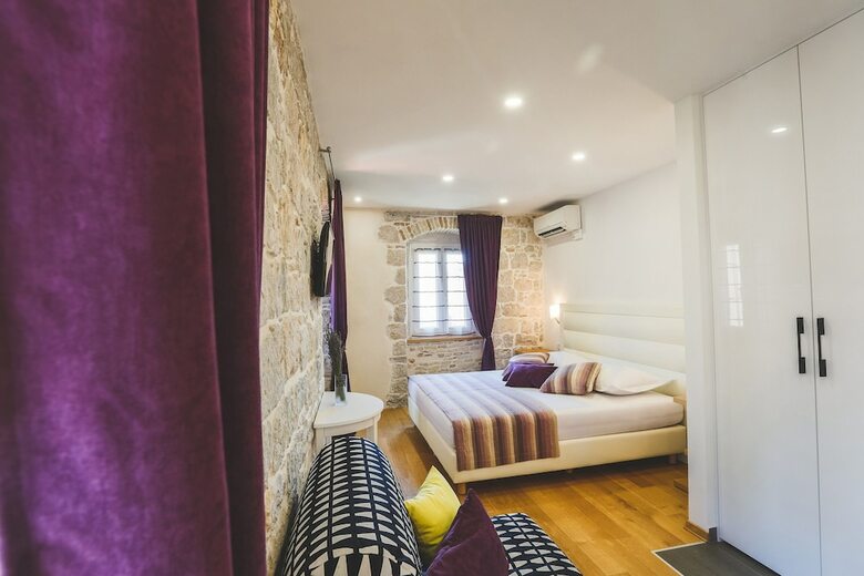 Apartamentos Sir George Luxury Suites