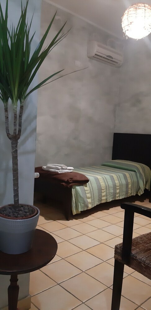 Bed & Breakfast Le Antiche Colonne