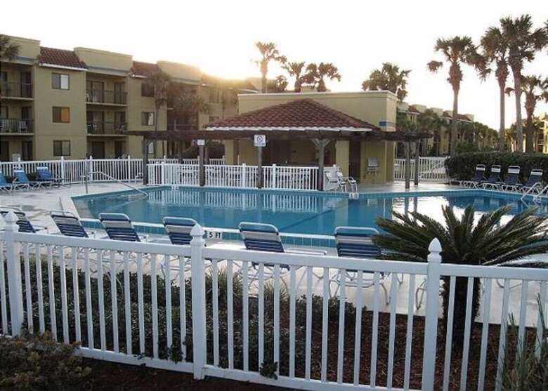 1 Bedroom, 1 Bath, Upgraded, Oceanfront Complex - Ocean Village Club M31