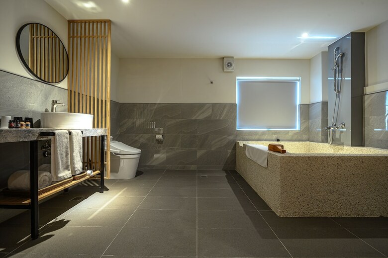 Yunoyado Onsen Hotspring Hotel Deyang