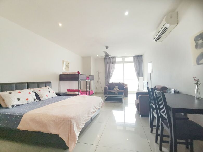 Apartamentos Ksl Studio Homestay By Immaculate