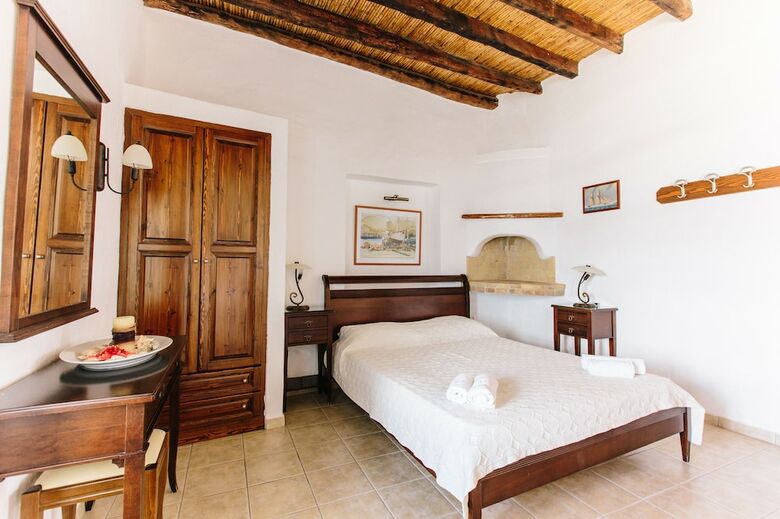 Apartamentos Akrotiri