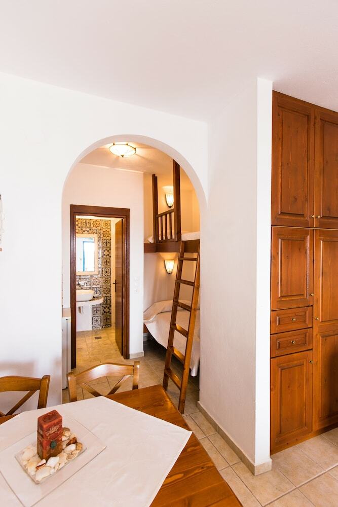 Apartamentos Akrotiri