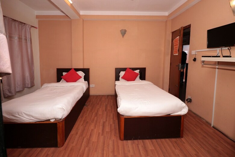 Hotel Manaslu Home
