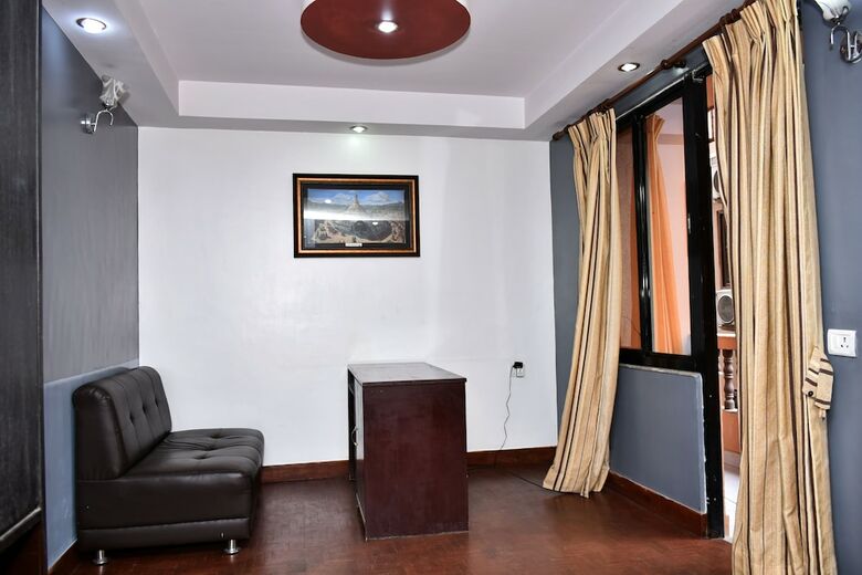 Hotel Manaslu Home