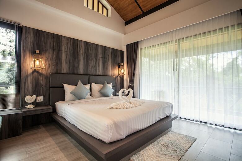 Hotel The Mantra Navi