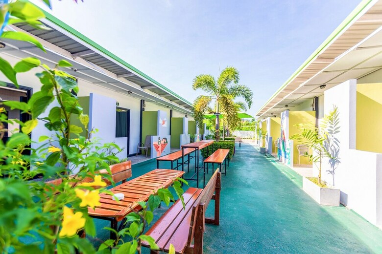 Hotel Oyo 450 Rawai Studios Resort